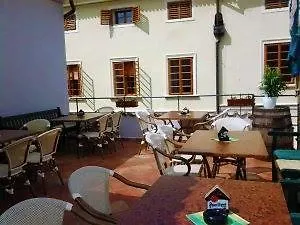 Bar A U Zeldy Penzion Ceske Budejovice
